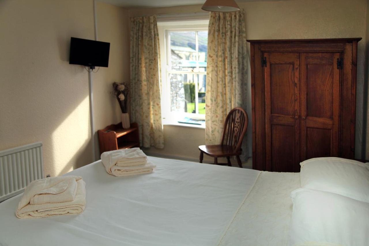 The Sun Inn Dent Extérieur photo